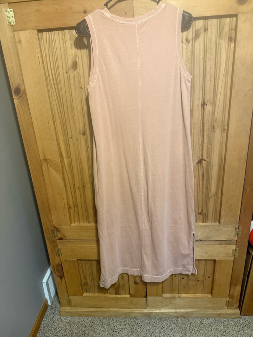 Old Navy Pale Pink Sleeveless Midi Dress - Picture 2 of 2